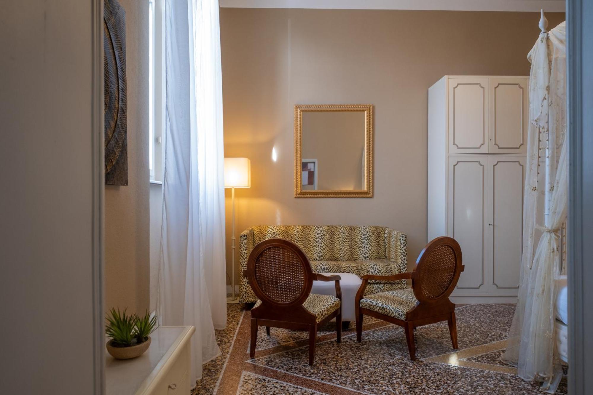 Lungarno Buozzi 7 Apartments Пиза Екстериор снимка